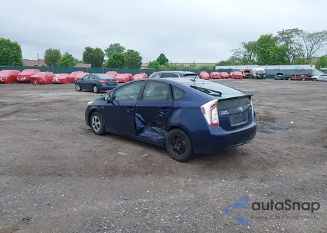 2015 Toyota Prius Three z USA, uszkodzony, nr VIN JTDKN3DU8F0408862